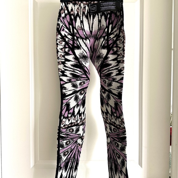 NWT Leggings - Picture 2 of 5